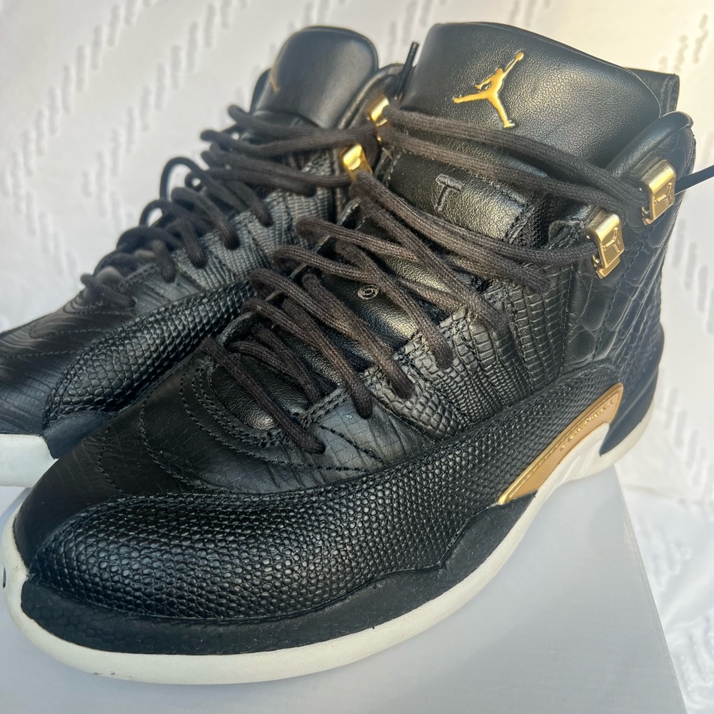 Women’s Air Jordon 12 Retro size 7